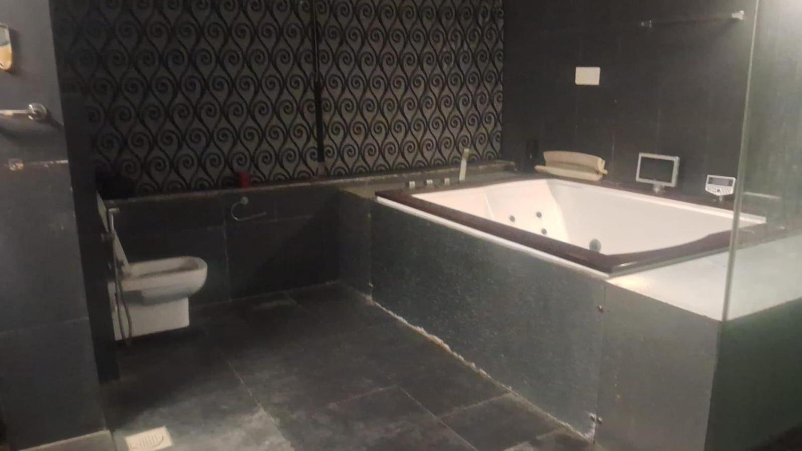 Hostel Tvh Park Rozalia Čennai Exteriér fotografie